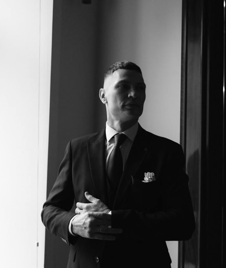 Максим Холмов